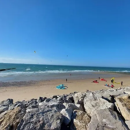 Сasa de vacaciones A La Vie, A La Mer. *