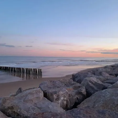 A La Vie, A La Mer.